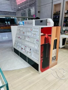 acrylic-fabrication-company