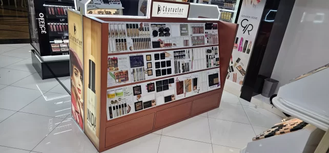 acrylic fabrication dubai