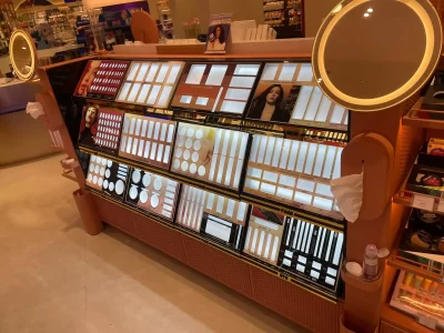 acrylic fabrication dubai
