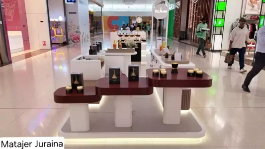 custom mall kiosk design