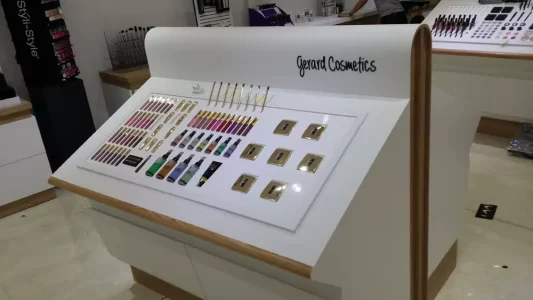 display stand suppliers in dubai
